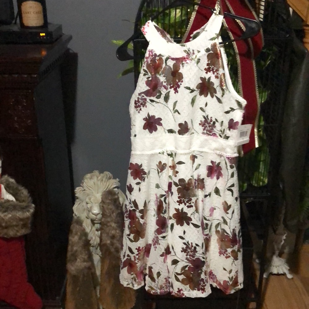 Ultra Rare! NWT Gorgeous Foil Floral Crochet Dress Juniors 7/8 or Girls 16 - Picture 3 of 5